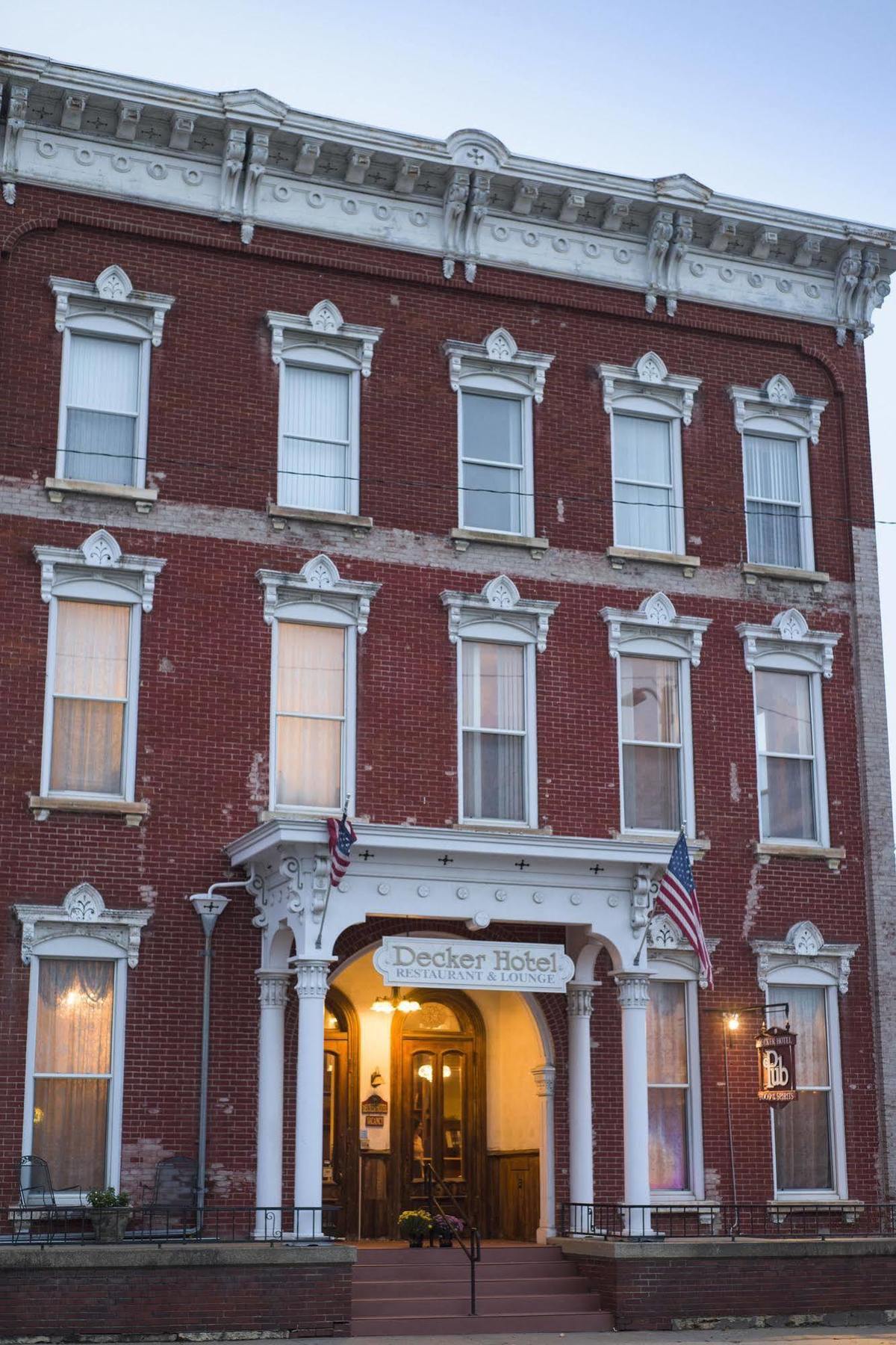 Decker Hotel & Bar Maquoketa Luaran gambar